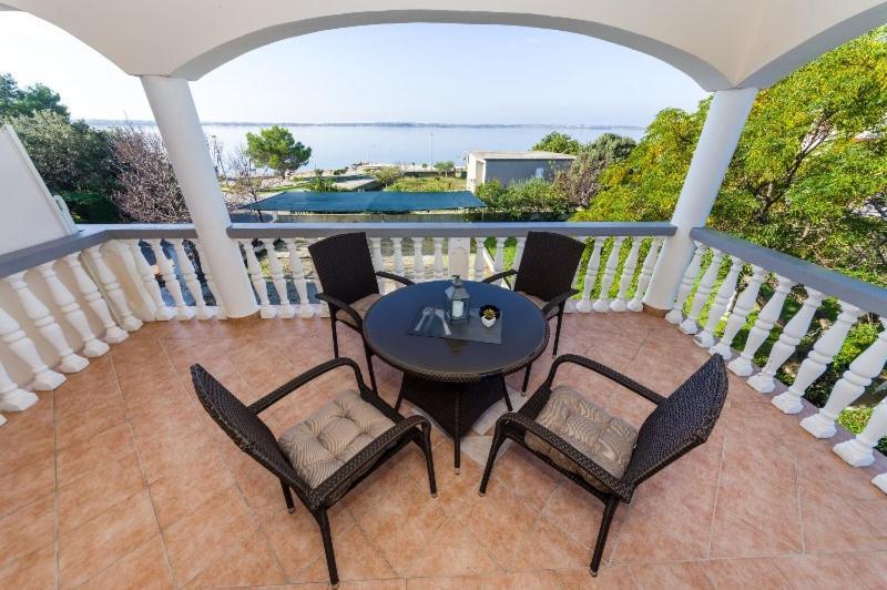 Apartment Nin - Vrsi At The Beach المظهر الخارجي الصورة
