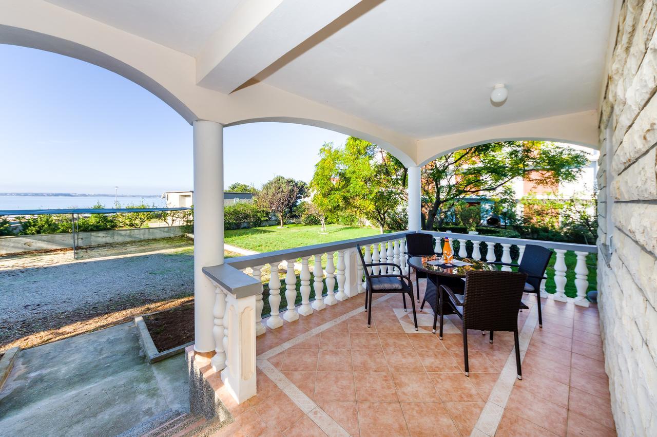 Apartment Nin - Vrsi At The Beach المظهر الخارجي الصورة