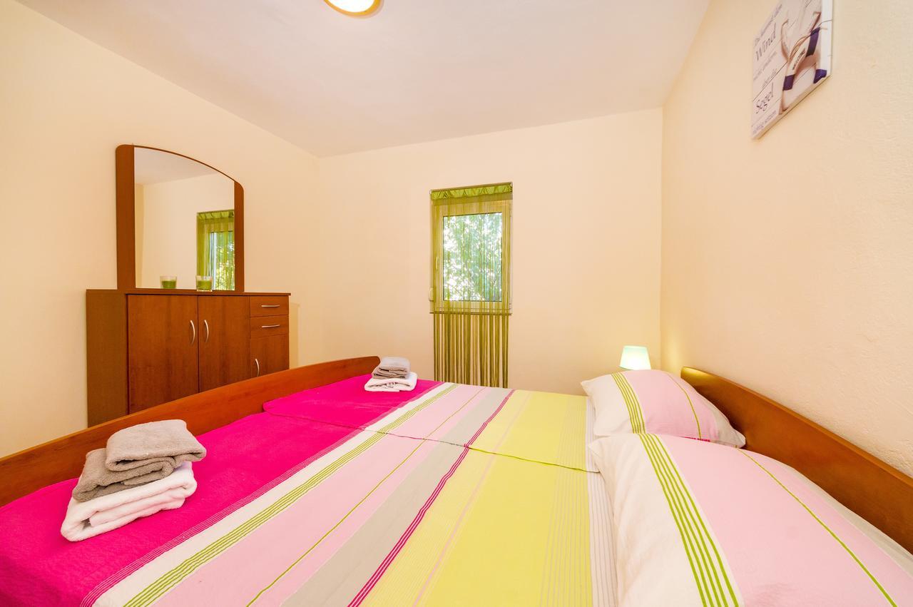 Apartment Nin - Vrsi At The Beach المظهر الخارجي الصورة