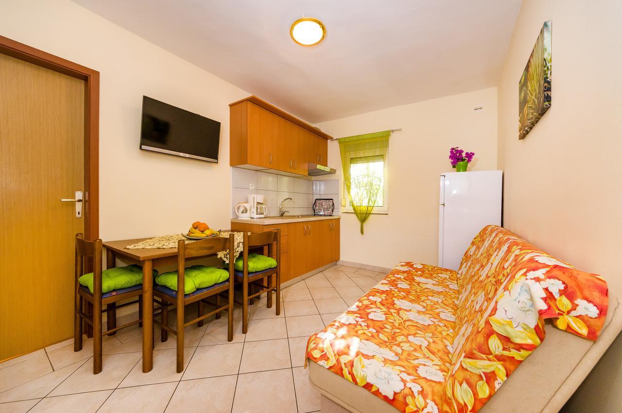 Apartment Nin - Vrsi At The Beach المظهر الخارجي الصورة